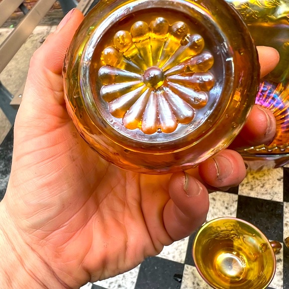 Vintage carnival Indiana Glass Harvest grape Amber punch bowl and 4 cups - Picture 11 of 11